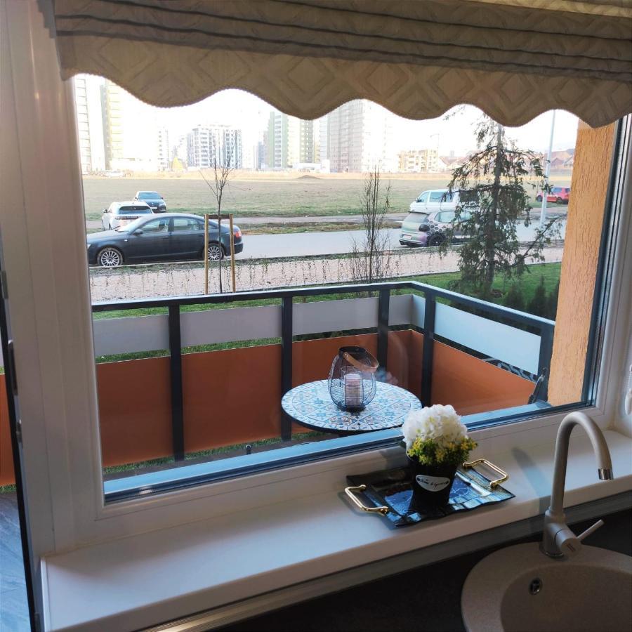 Cozy Studio Appartamento Braşov Esterno foto